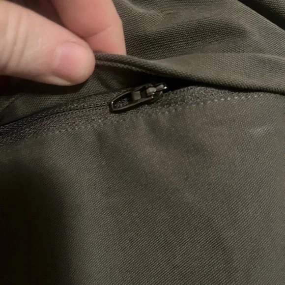 MEN’S Lululemon Utilitech Pull on Pant Size small CCNY olive green LM5AJGS - Picture 4 of 8